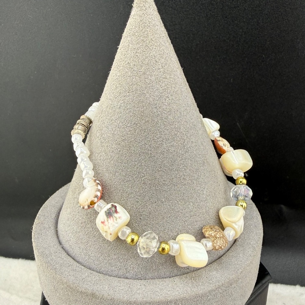Vintage Beach Bracelet Pearl Mother of Pearl Shell 7.5"